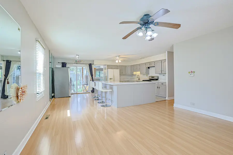 342 Cherry Lane, Glenview, IL 60025 - Image #2