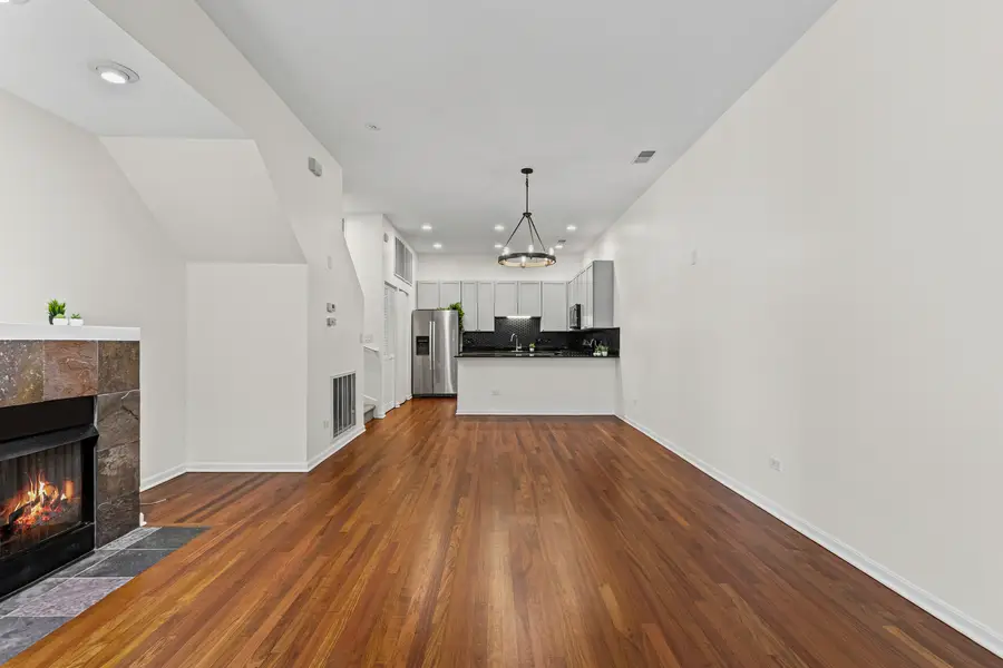 954 N Crosby Street, Chicago, IL 60610 - Image #3