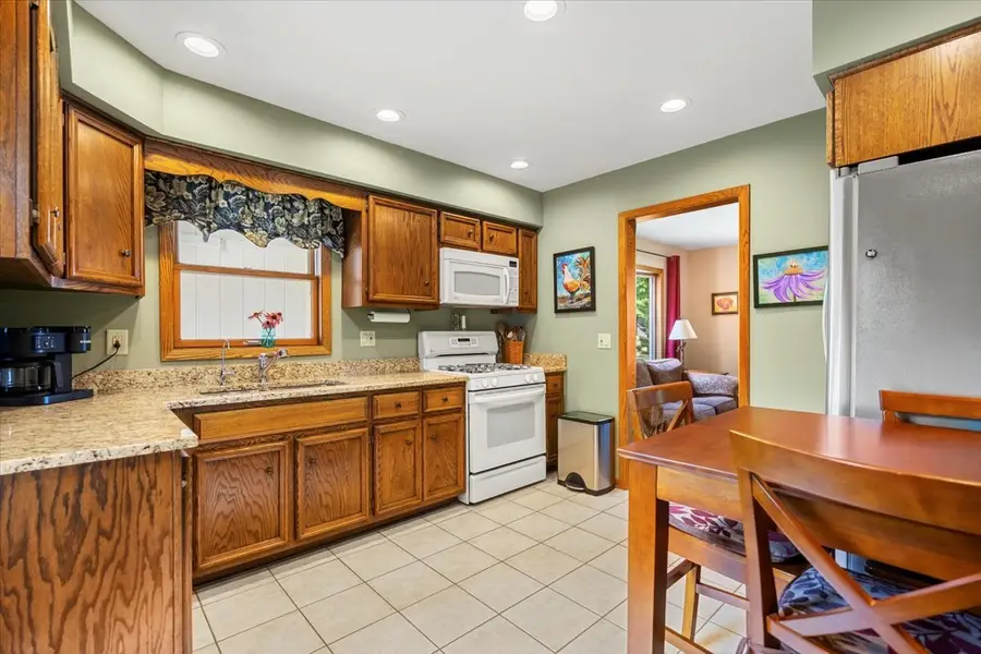 3705 W Anne Street, McHenry, IL 60050 - Image #2