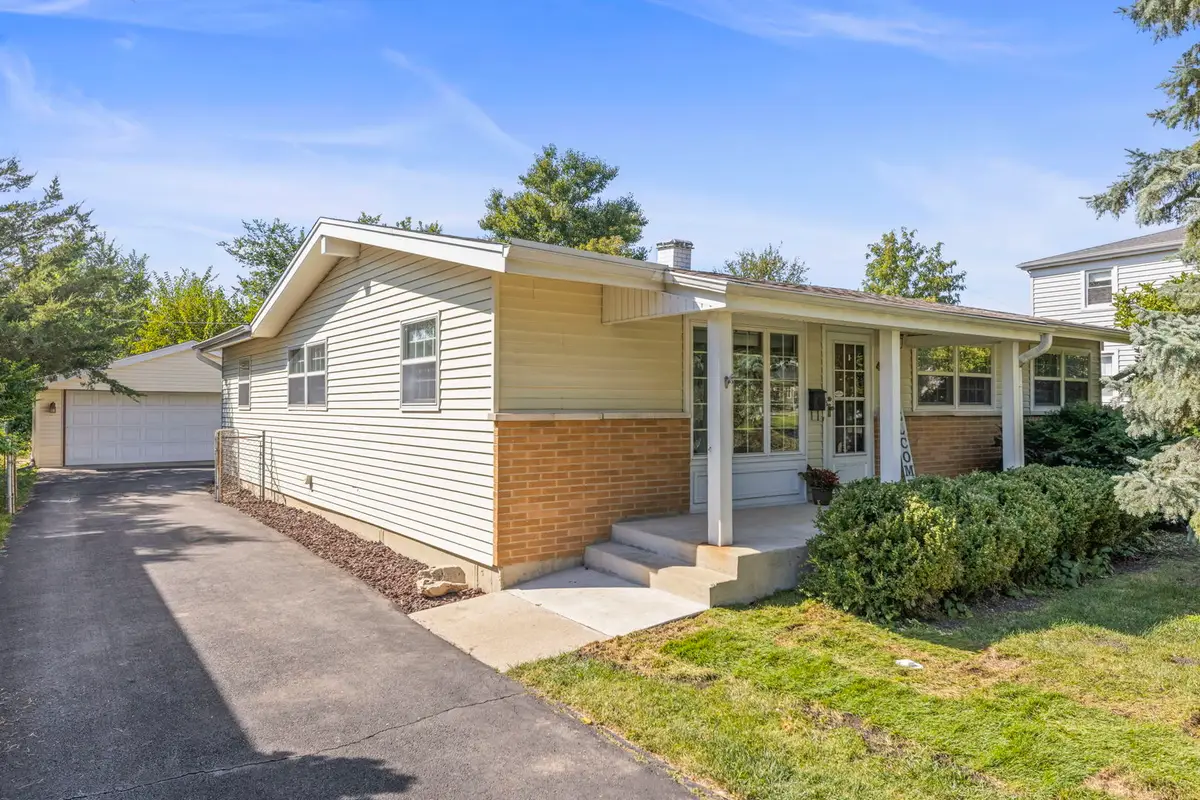 490 N Chatham Avenue, Villa Park, IL 60181 - #1