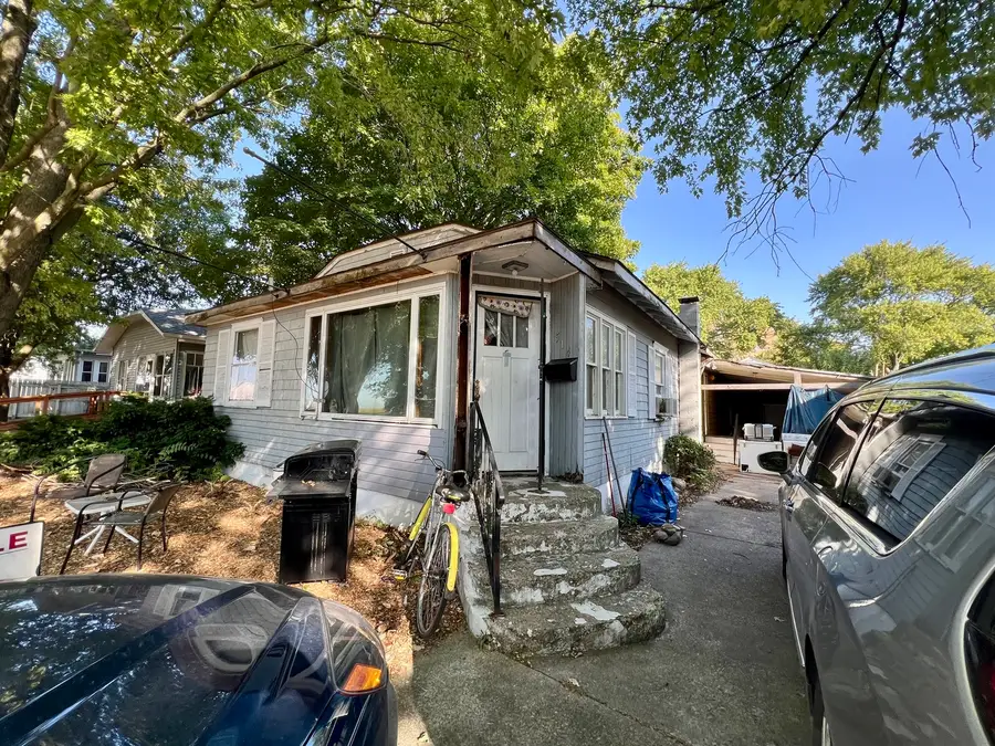 514 W Harrison Street, Villa Grove, IL 61956 - Image #2