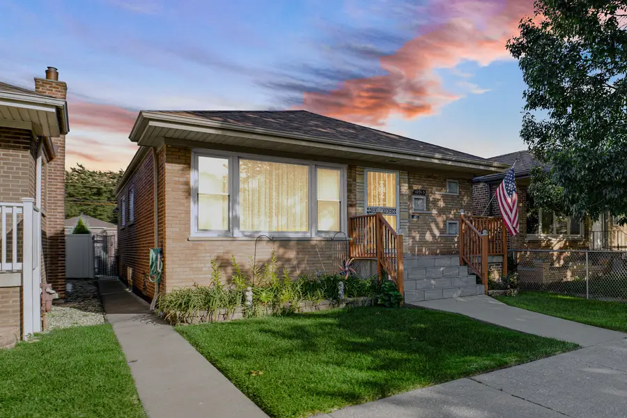 10915 S Mackinaw Avenue, Chicago, IL 60617 - Image #3