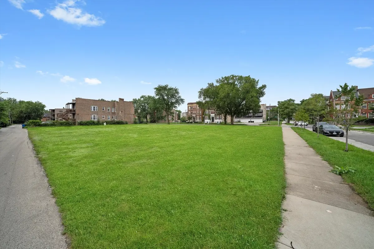 1451 E Marquette Road, Chicago, IL 60637 - Image #1