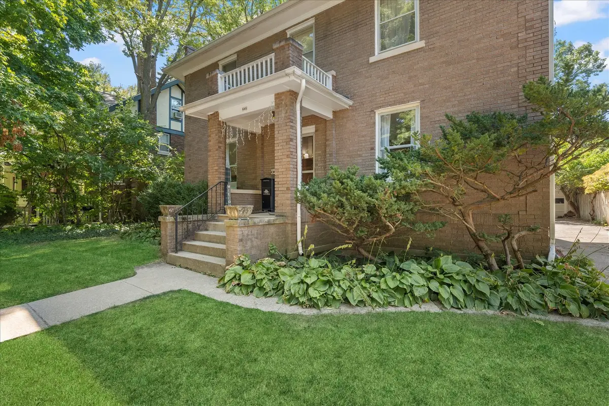 805 W Indiana Avenue, Urbana, IL 61801 - Image #1