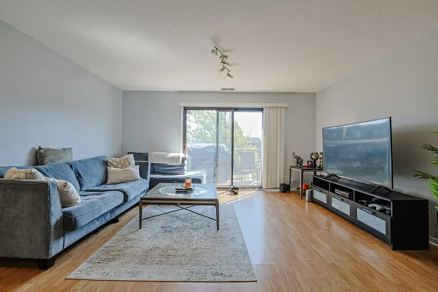 631 Derry Court #3C, Schaumburg, IL 60193 - Image #2