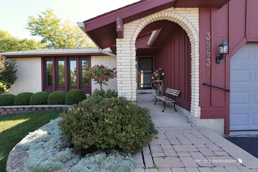 39832 N Crabapple Drive, Antioch, IL 60002 - Image #2