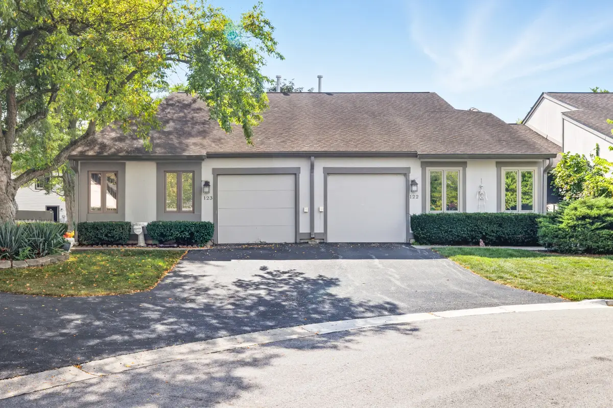 123 Honeysuckle Court, Rolling Meadows, IL 60008 - Image #1