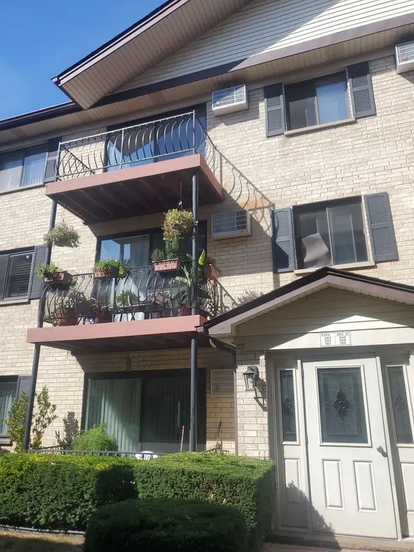 5159 N East River Road #307D, Chicago, IL 60656