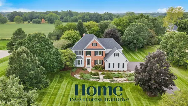 4N934 Forest Trail Drive, Campton Hills, IL 60175