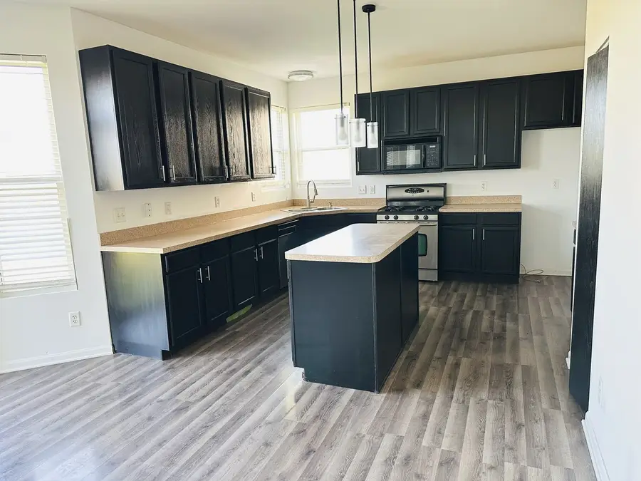 4686 Plymouth Avenue, Yorkville, IL 60560 - Image #3