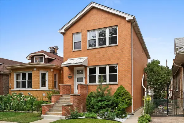 3634 N Mozart Street, Chicago, IL 60618
