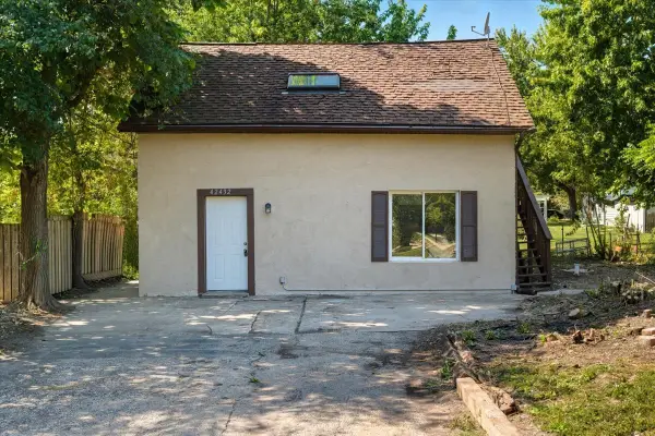 42432 N Lake Avenue, Antioch, IL 60002