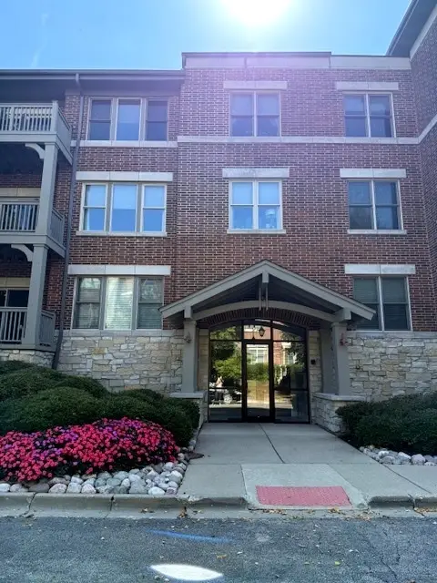 275 E Railroad Avenue #301, Bartlett, IL 60103 - Image #1