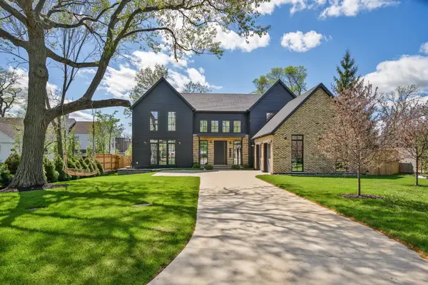 1180 Oak Ridge Drive, Glencoe, IL 60022