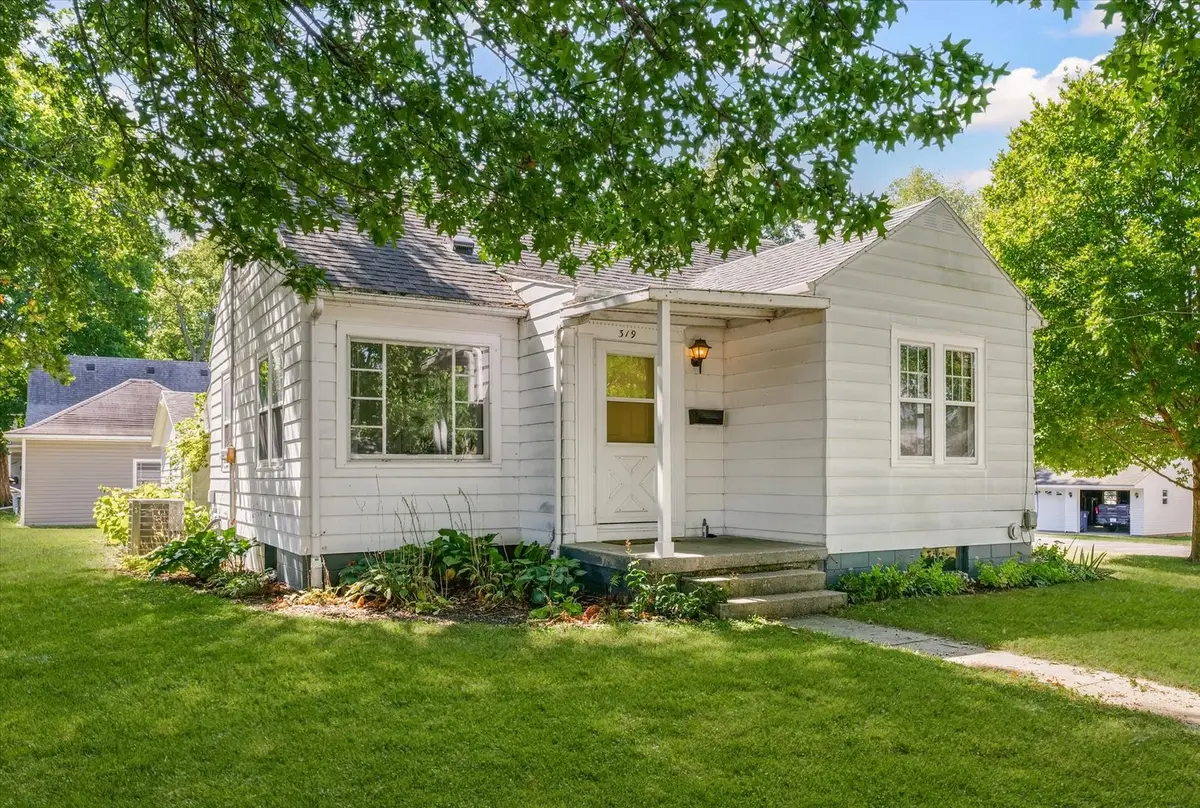 319 W Bond Street, Monticello, IL 61856 - Image #1