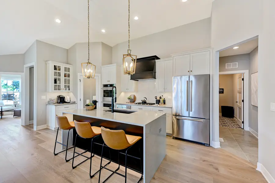 16550 Kayla Drive, Lemont, IL 60439 - Image #2