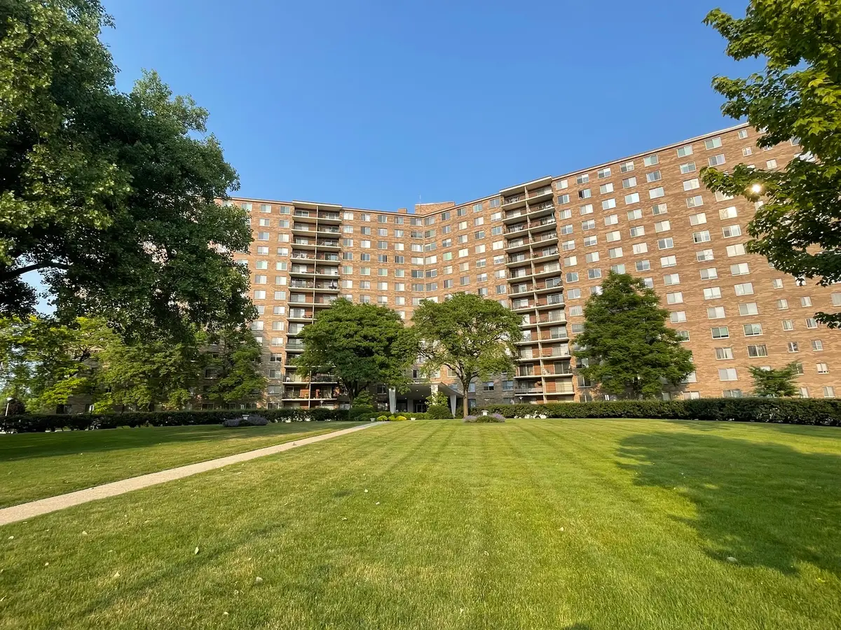 7141 N Kedzie Avenue #1209, Chicago, IL 60645 - Image #1