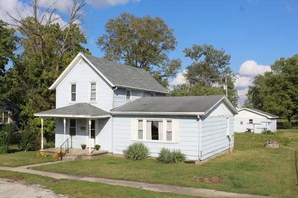 213 Peoria Street N, Gilman, IL 60938