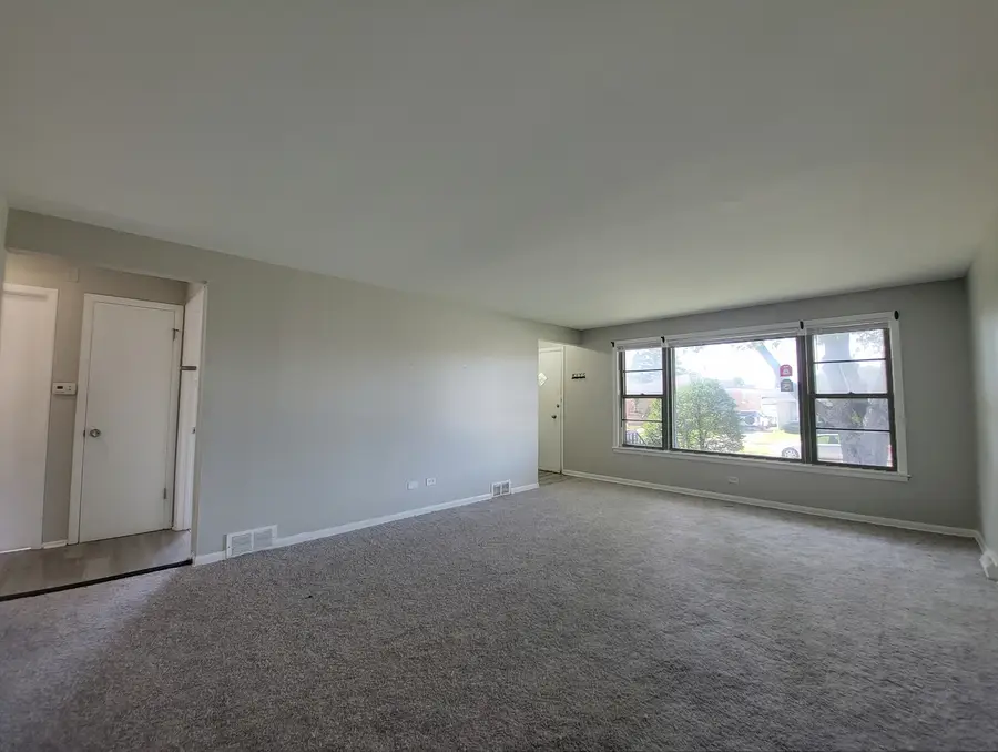 383 Calhoun Avenue, Calumet City, IL 60409 - Image #2