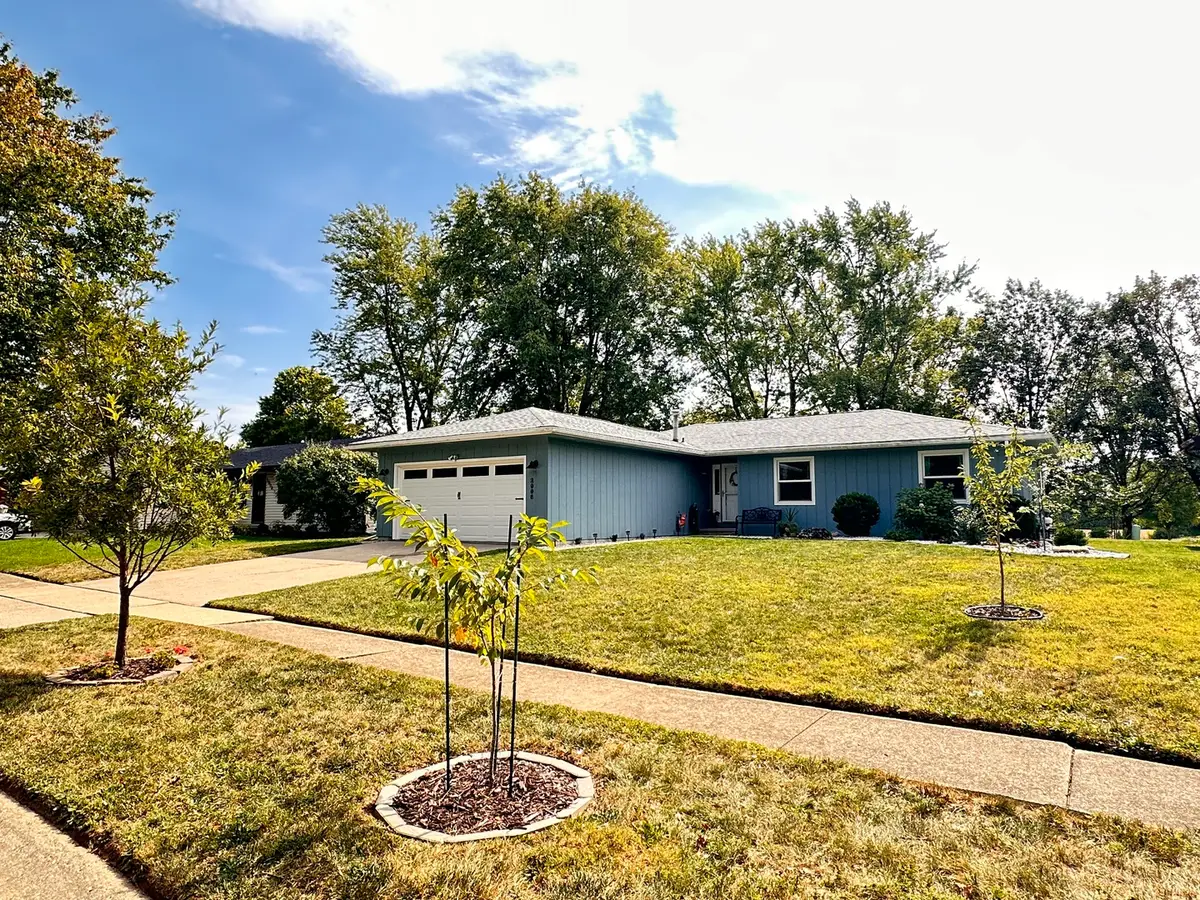 2006 Park Ridge Drive, Urbana, IL 61802 - Image #1