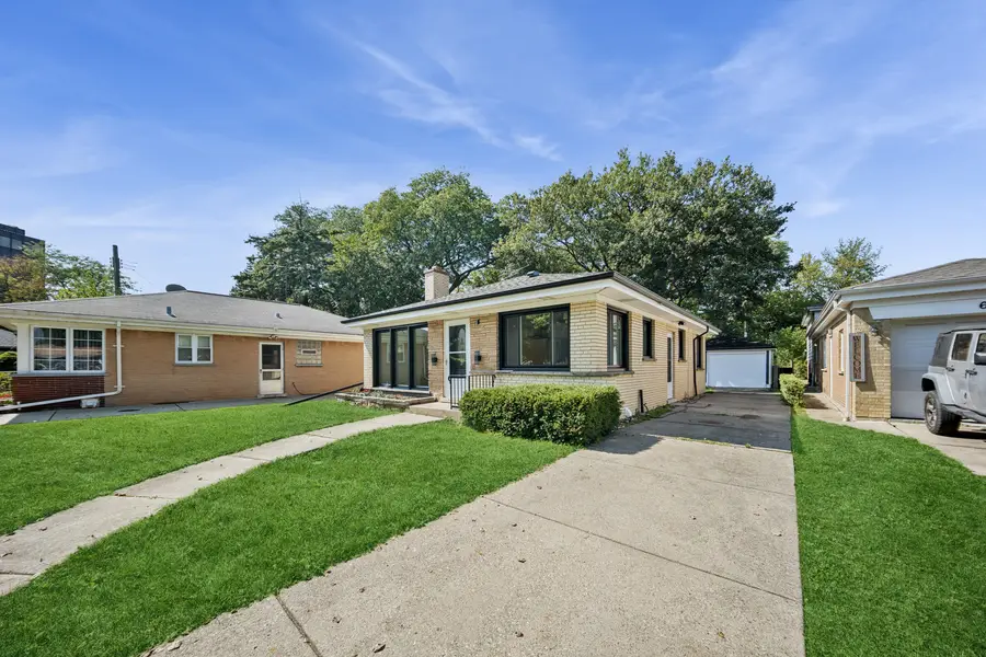 6226 N La Crosse Avenue, Chicago, IL 60646 - Image #2
