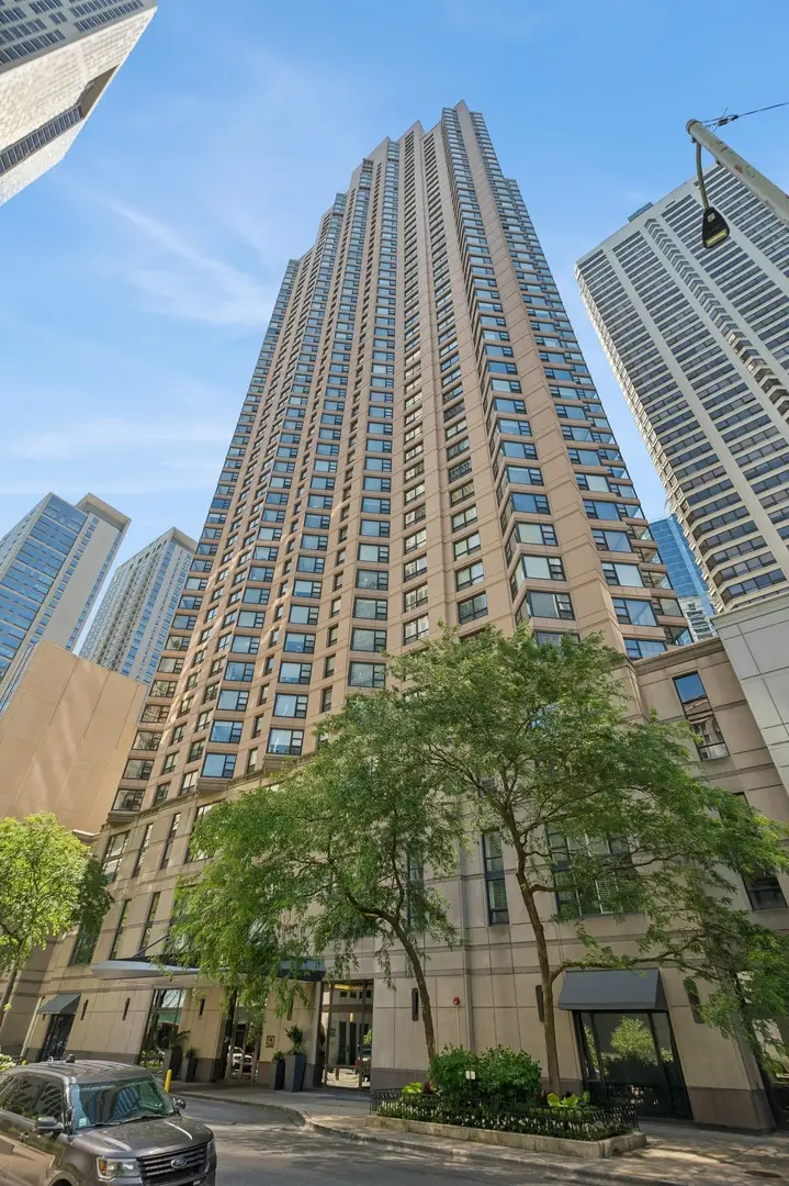 401 E Ontario Street #4106, Chicago, IL 60611 - Image #1