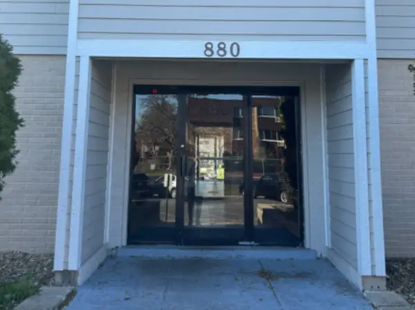 880 E Old Willow Road #171, Prospect Heights, IL 60070