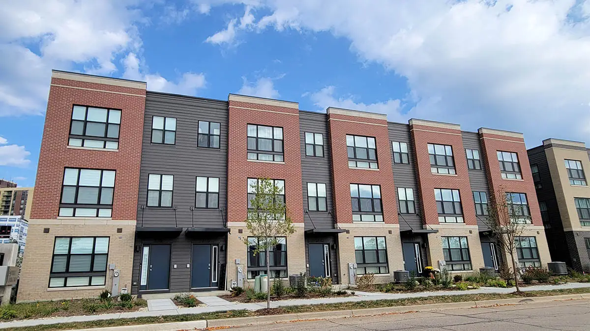 382 Summit Circle, Lombard, IL 60148 - Image #1