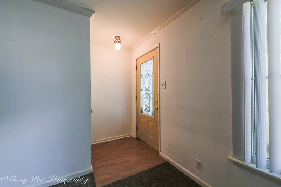 916 Albert Avenue, Sycamore, IL 60178 - Image #3