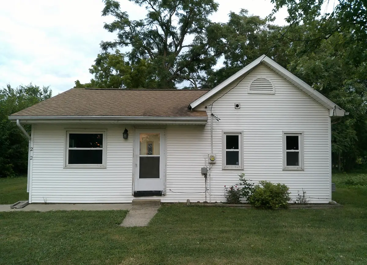 222 S Iowa Street, Atwood, IL 61913 - Image #1