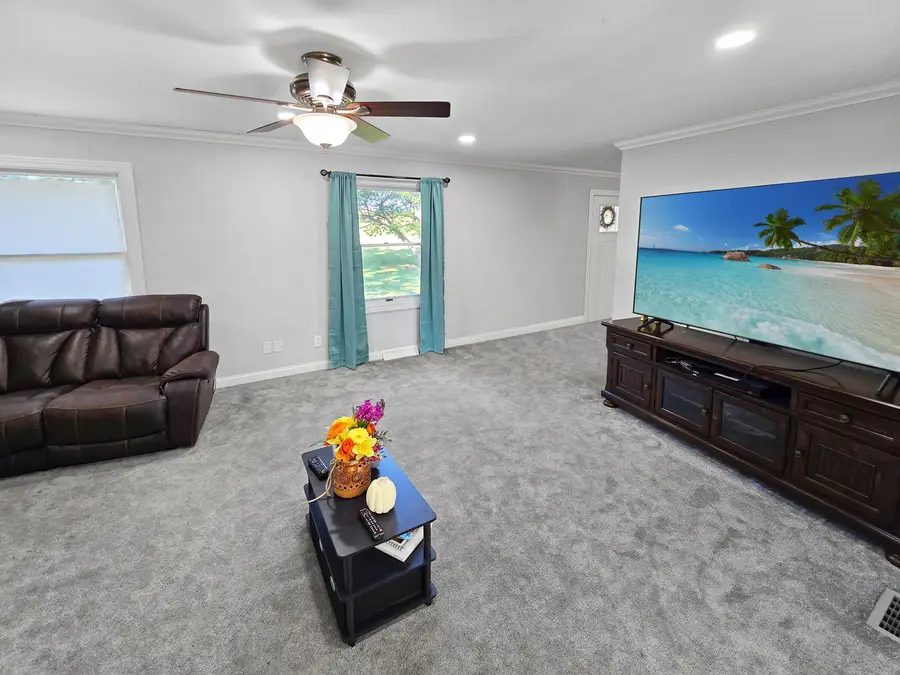 934 Vilman Road, Plano, IL 60545 - #3