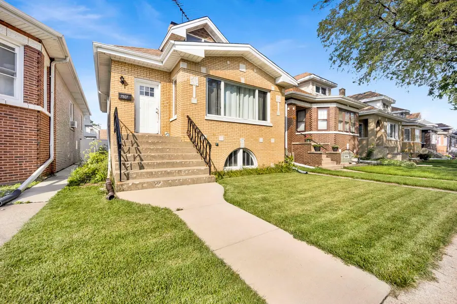 7807 W Cressett Drive W, Elmwood Park, IL 60707 - Image #2
