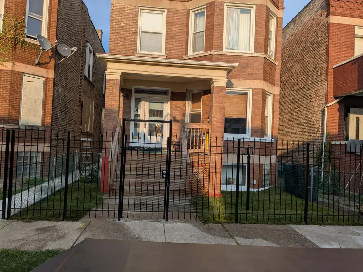 7125 S Cornell Avenue, Chicago, IL 60649 - Image #1