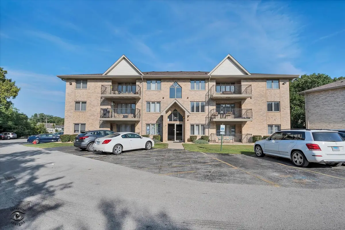 5150 Shadow Creek Drive #4, Oak Forest, IL 60452 - Image #1