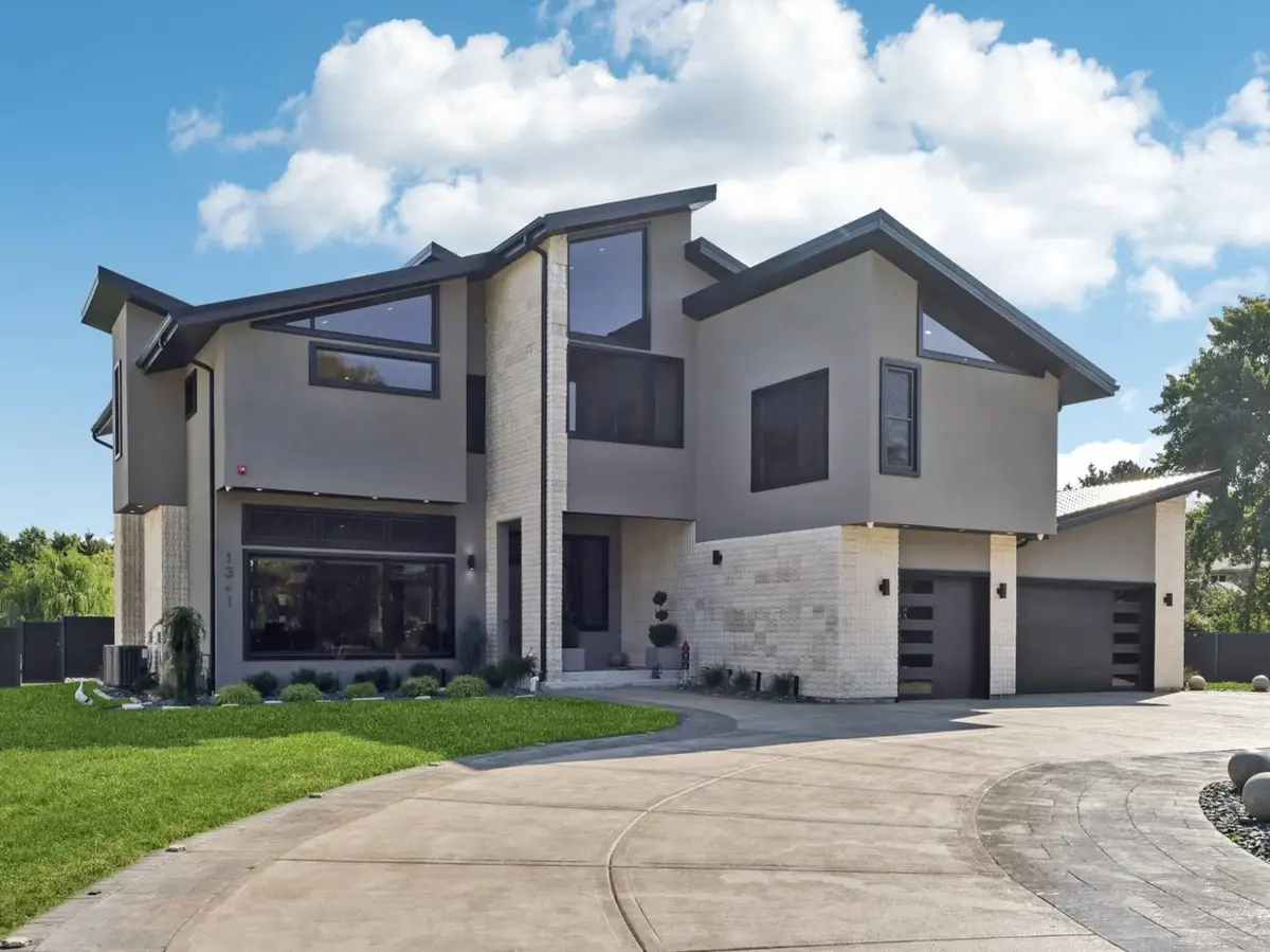 1341 Pfingsten Road, Northbrook, IL 60062 - #1