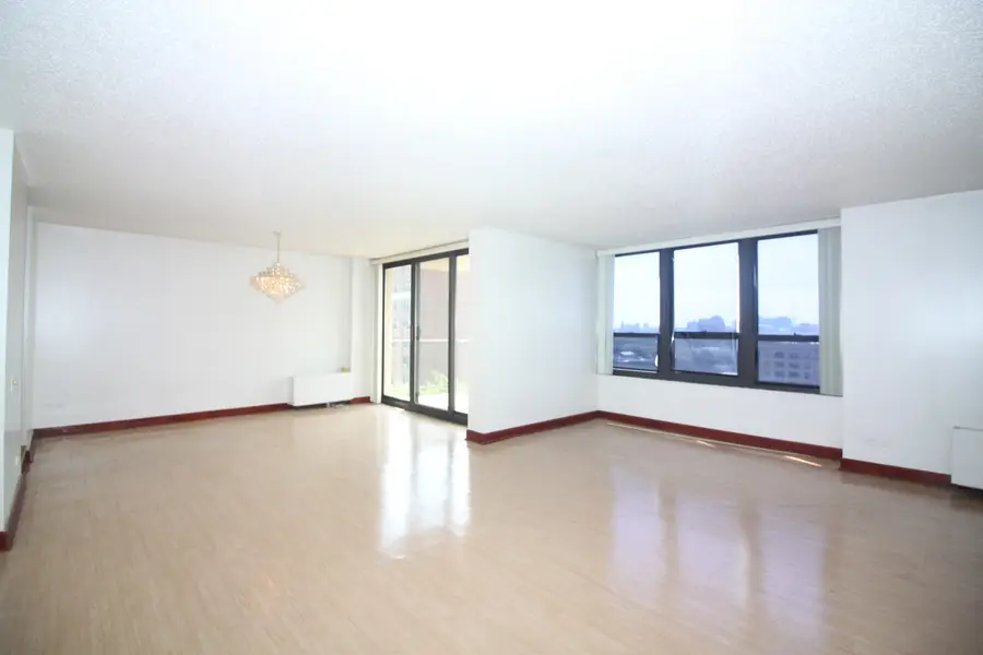 5471 S Hyde Park Boulevard #10A, Chicago, IL 60615 - Image #2