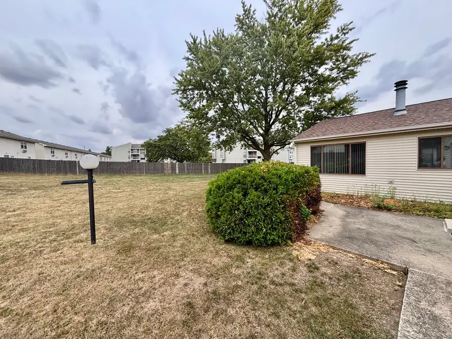 2416 Heritage Drive, Champaign, IL 61822 - Image #3