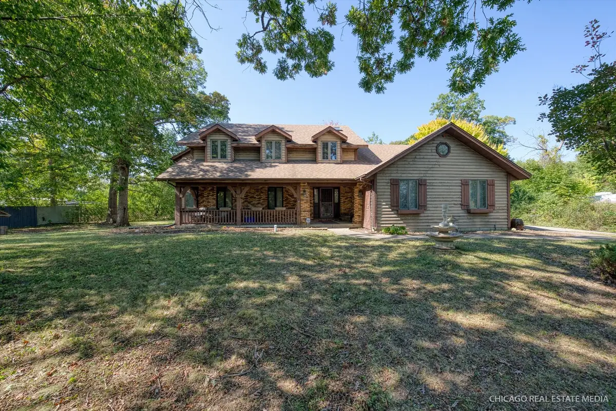 1102 S Oplaine Road, Gurnee, IL 60031 - Image #1