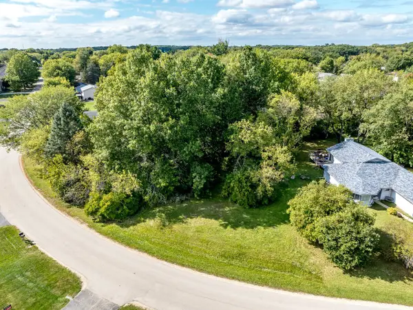 134 SE Liverpool Drive, Poplar Grove, IL 61065