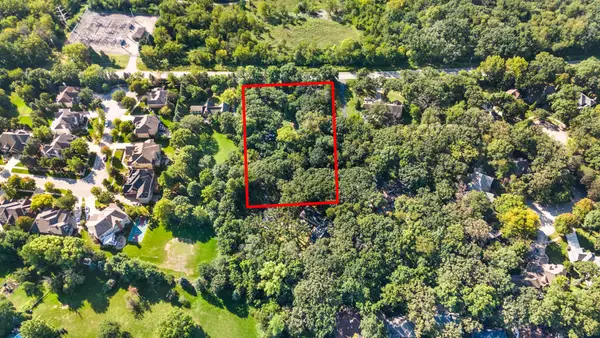 25 W 500 Royce Road, Naperville, IL 60565