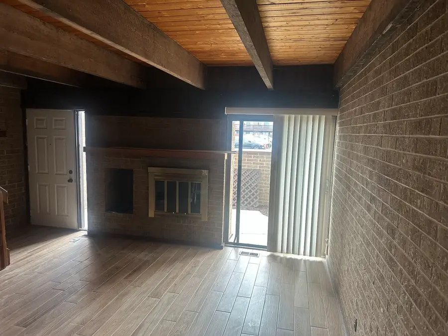 704 Kenneth Circle, Elgin, IL 60120 - Image #3