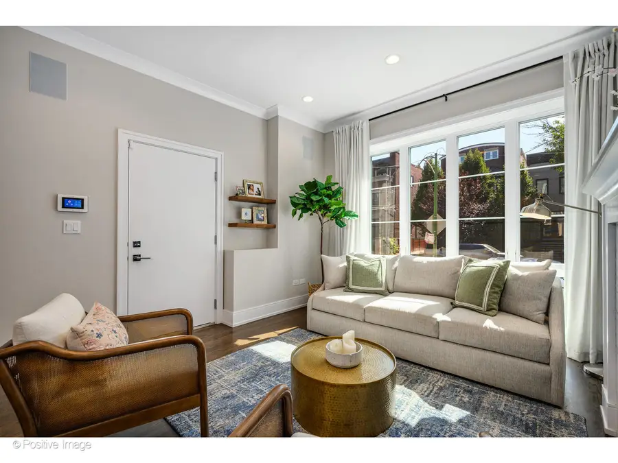 Address Withheld By Seller, Chicago, IL 60614 - #3