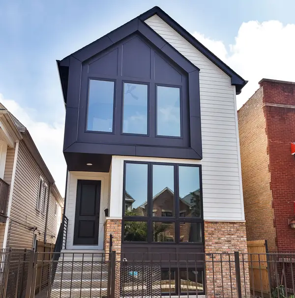 4246 N Kimball Avenue, Chicago, IL 60618