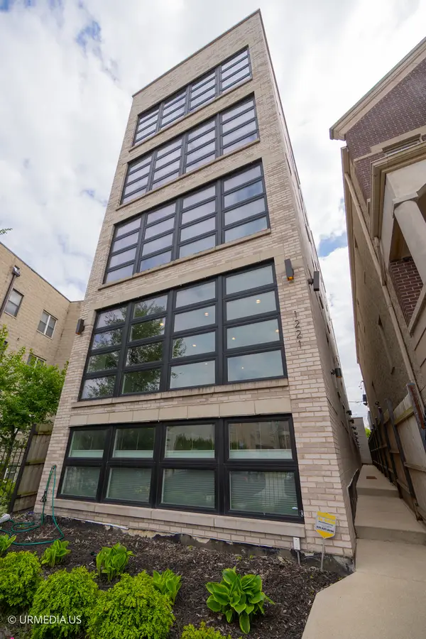 1221 E 46th Street #1, Chicago, IL 60653
