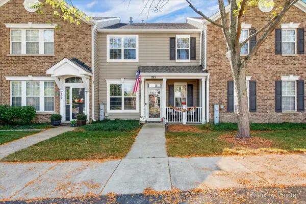 295 Springbrook Trail, Oswego, IL 60543