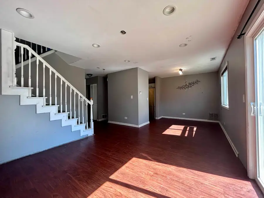 Address Withheld By Seller, Carol Stream, IL 60188 - Image #2