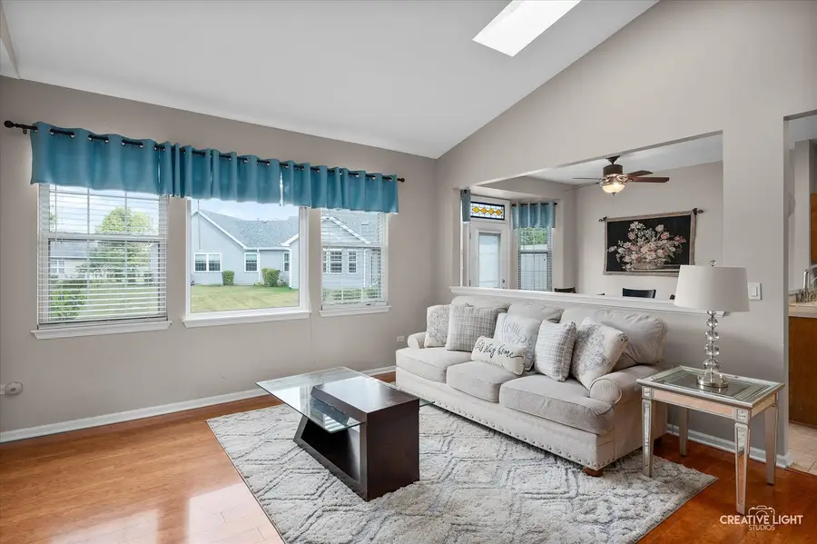 21522 Lake St Clair Drive, Crest Hill, IL 60403 - Image #2