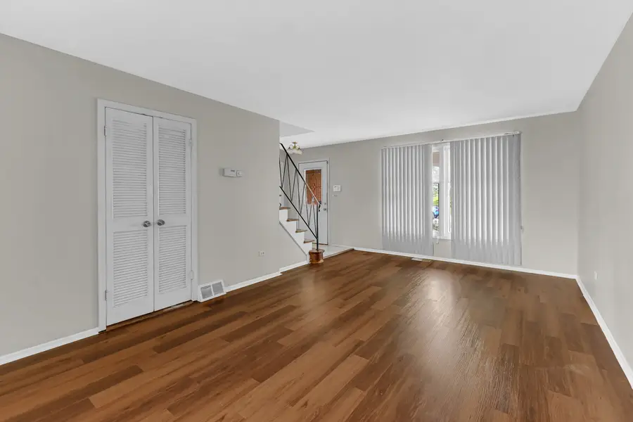 815 Blackhawk Drive, University Park, IL 60484 - Image #2