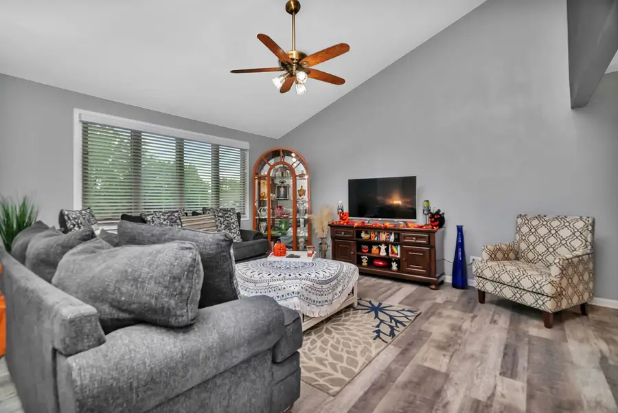 13743 W Carefree Drive, Homer Glen, IL 60491 - Image #2