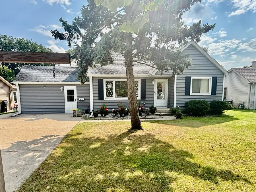 6737 104th Place, Chicago Ridge, IL 60415 - #2